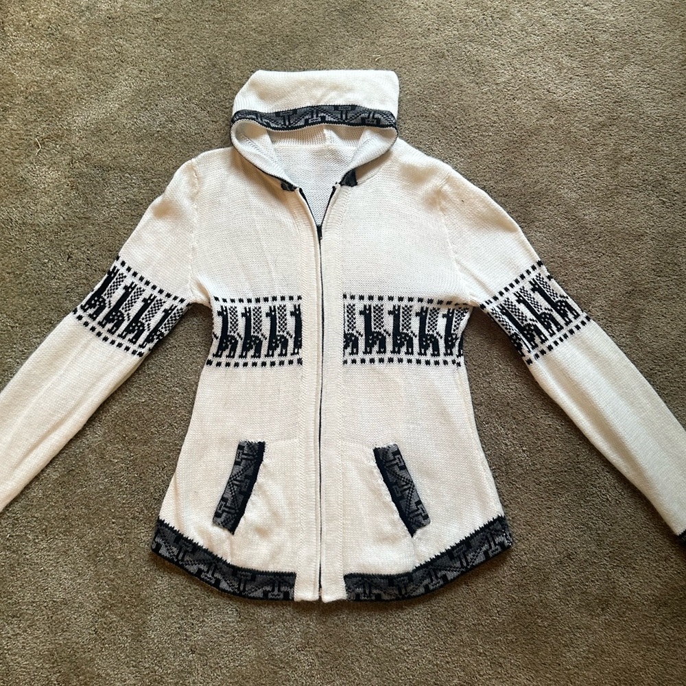 Knit hooded sweater with alpaca motif